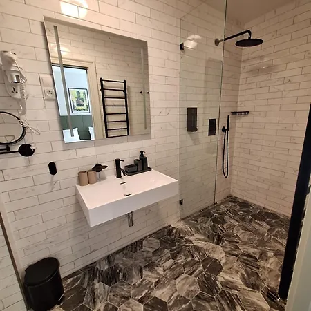 The 8 Hotel 3*