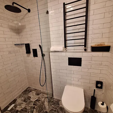 Hotel The 8