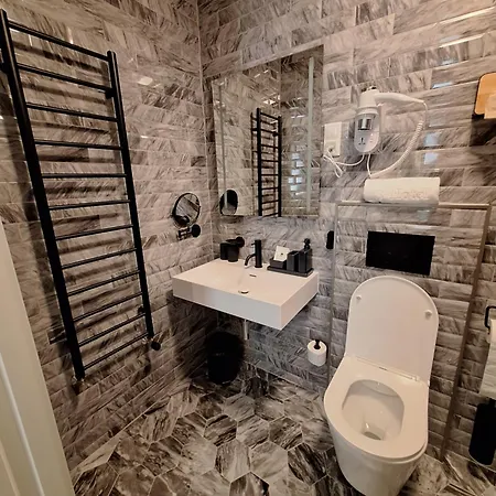 The 8 Hotel 3*